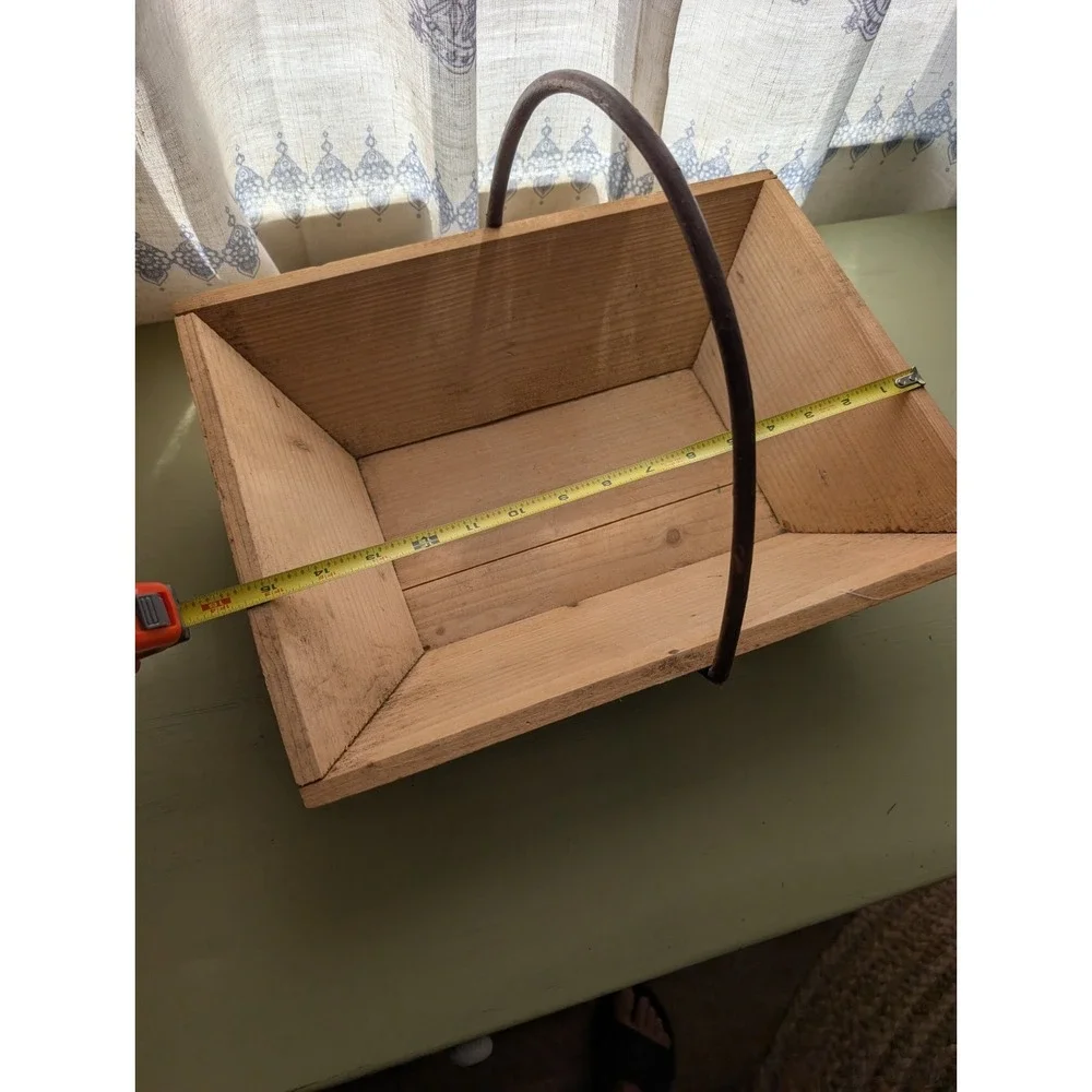 Williams Sonoma Grande Cuisine Wooden Garden Trug Harvest Basket Twig Handle
